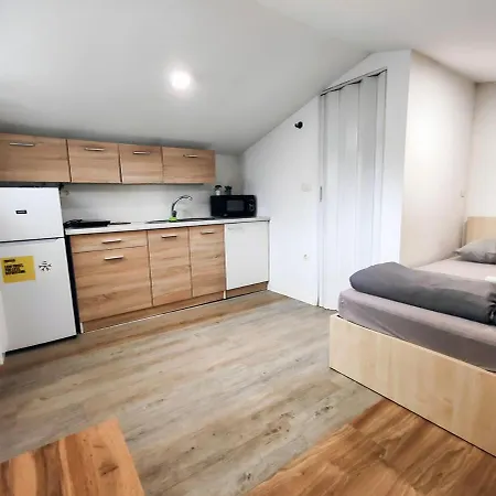Cozy Renovated New